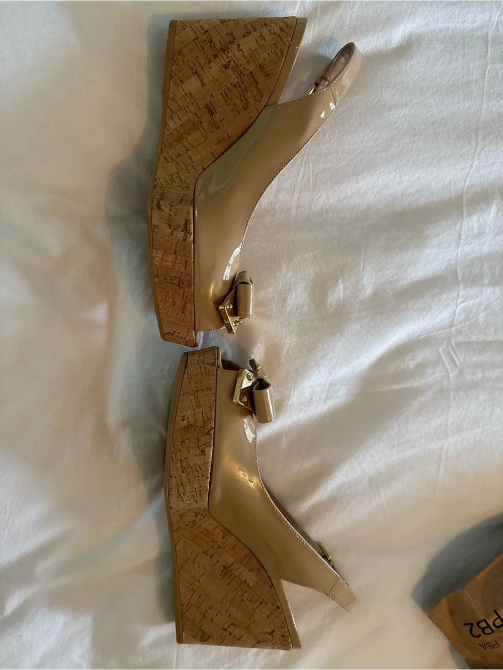 Stuart Weitzman Beige Slingback Peep-Toe Heels with Bow - Picture 3 of 4